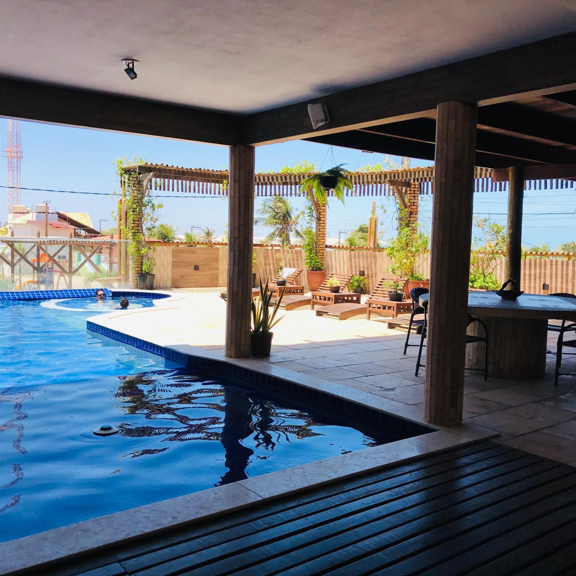 Hotel Pousada Latitude Canoa Quebrada Dış mekan fotoğraf