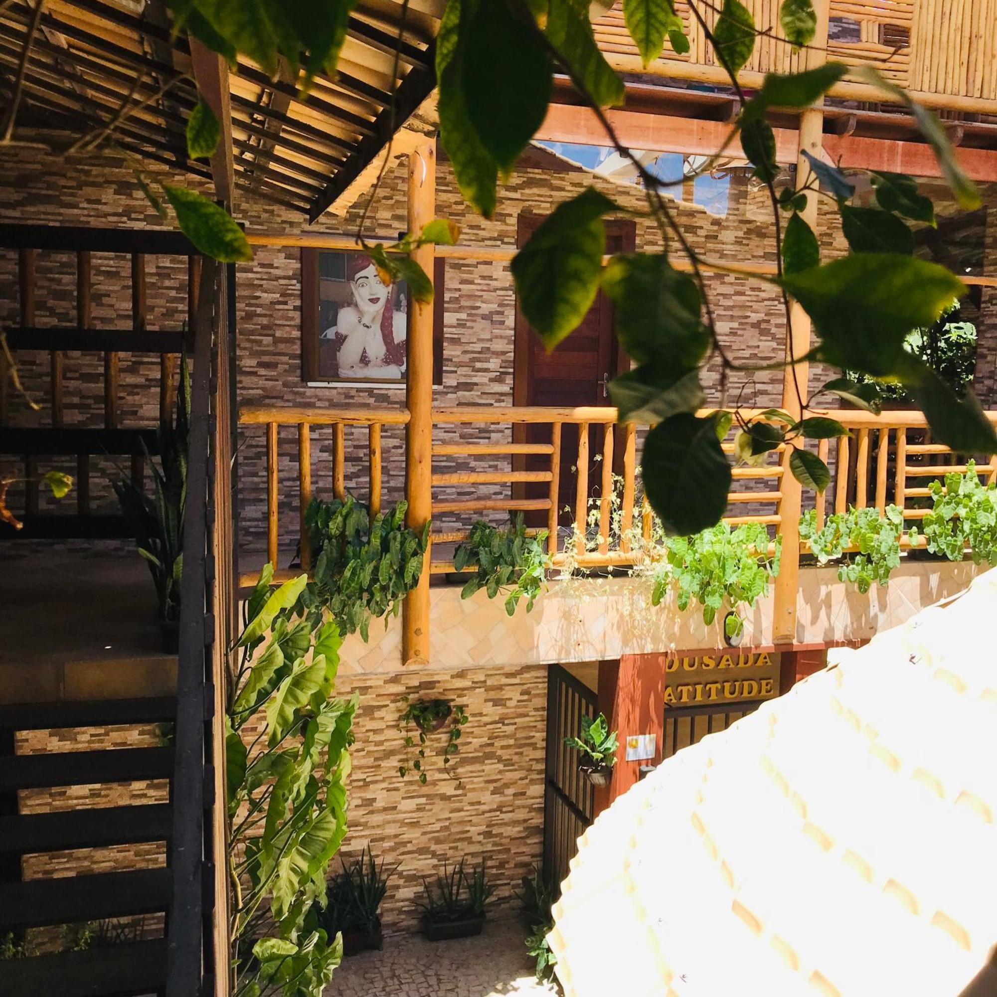 Hotel Pousada Latitude Canoa Quebrada Dış mekan fotoğraf