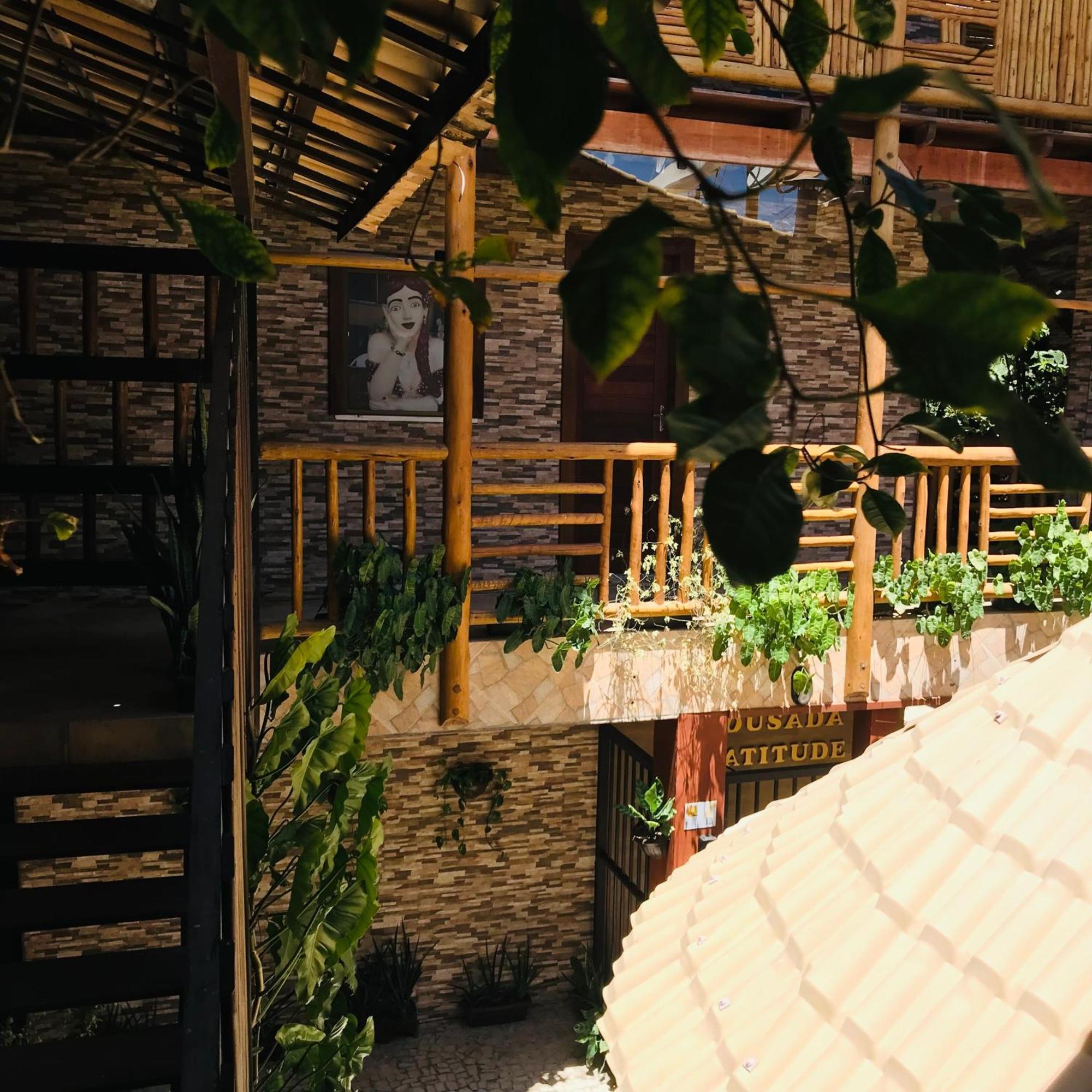 Hotel Pousada Latitude Canoa Quebrada Dış mekan fotoğraf